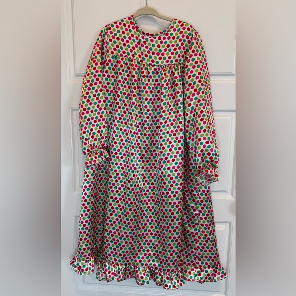 Juju & Jack Girls Size 5/6 polkadot long sleeve satin nightgown